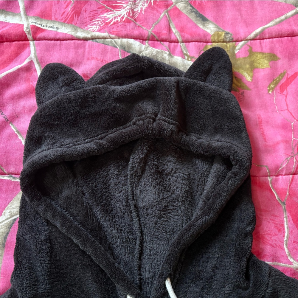 Disney Black Hocus Pocus Cat Ear Hoodie - Picture 9 of 9